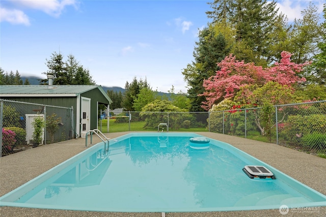 13203 436th Ave SE, North Bend, WA 98045 - view of swimming pool featuring fence and a fenced in pool