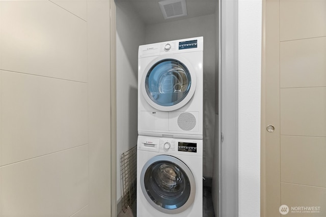 4961 Main St Unit 612, Tacoma, WA 98407 - laundry room with stacked washing machine and dryer