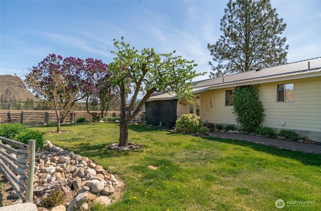 177 Salmon Creek Rd, Okanogan, WA 98840 - view of yard with fence and a mountain view