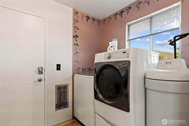 177 Salmon Creek Rd, Okanogan, WA 98840 - laundry area featuring laundry area, visible vents, and washing machine and clothes dryer