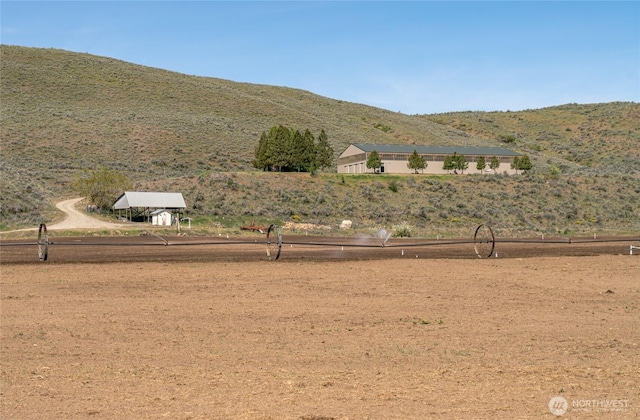 177 Salmon Creek Rd, Okanogan, WA 98840 - view of yard featuring a mountain view
