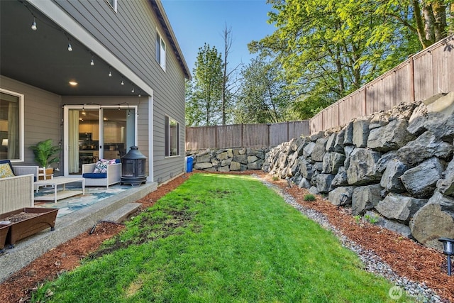 12011 SE 299th Pl, Auburn, WA 98092 - view of yard featuring a fenced backyard