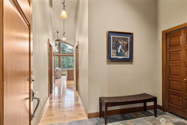 1570 Skull Springs Rd, Cle Elum, WA 98922 - entrance foyer featuring baseboards and a high ceiling