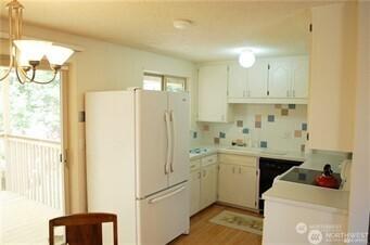 80158013 Sunset Ter W, Tacoma, WA 98466 - photo 4