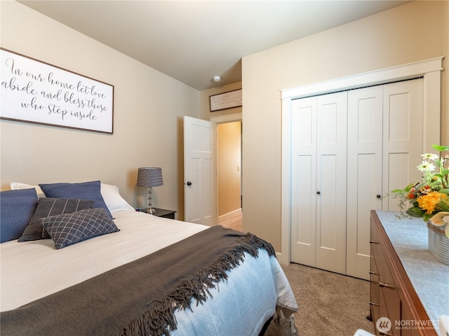 1974 Legendary Ln SE, East Wenatchee, WA 98802 - bedroom with light colored carpet and a closet