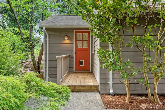 10515 NE 189th St, Bothell, WA 98011 - doorway to property with a shingled roof