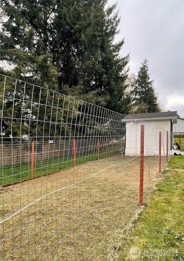 1017 Ballentine St, Raymond, WA 98577 - view of yard with fence