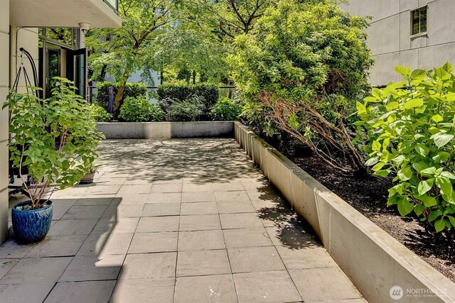 1420 Terry Ave Unit 603, Seattle, WA 98101 - view of patio / terrace