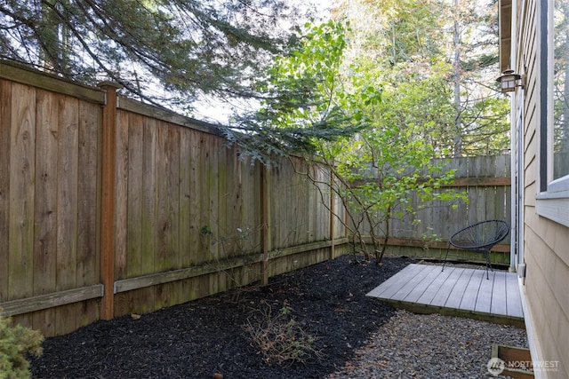 view of yard featuring a fenced backyard