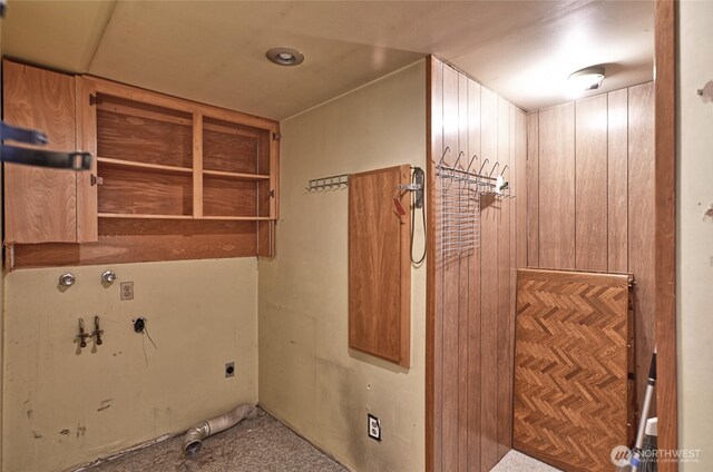 washroom with washer hookup and hookup for an electric dryer