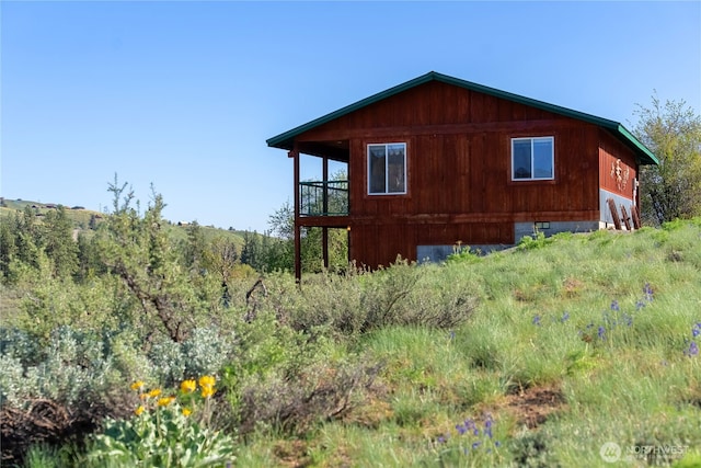 view of side of home