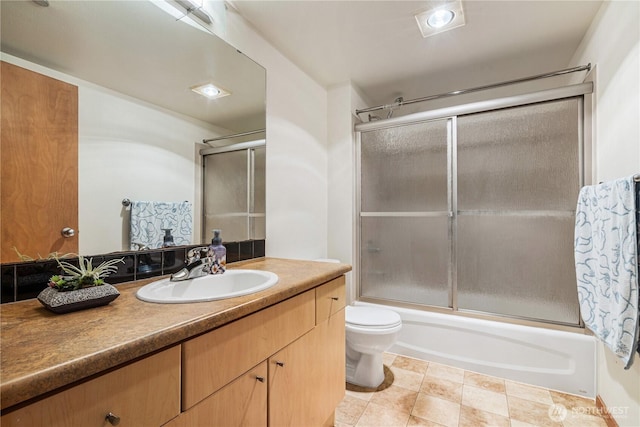 412 11th Ave, Seattle, WA 98122 - full bath with vanity, enclosed tub / shower combo, and toilet