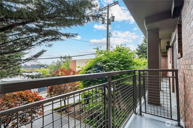412 11th Ave, Seattle, WA 98122 - view of balcony