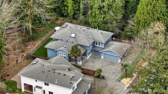 6211 116th Ave NE, Kirkland, WA 98033 - aerial view of property and surrounding area