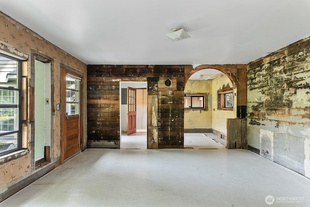 11451 O Ave, Anacortes, WA 98221 - spare room with plenty of natural light and arched walkways
