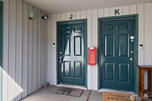 4008 S 158th St Unit J, Tukwila, WA 98188 - view of doorway to property
