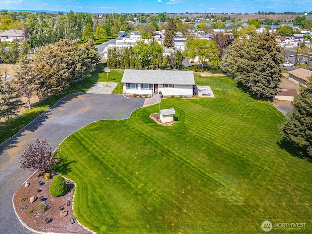 birds eye view of property featuring a residential view