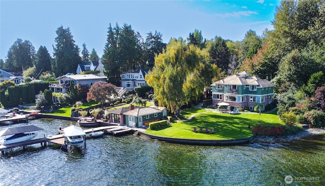 8314 Island Dr S, Seattle, WA 98118 - bird's eye view featuring a water view