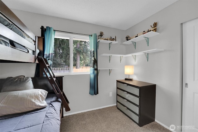 1718 33rd St SE, Auburn, WA 98002 - carpeted bedroom featuring baseboards