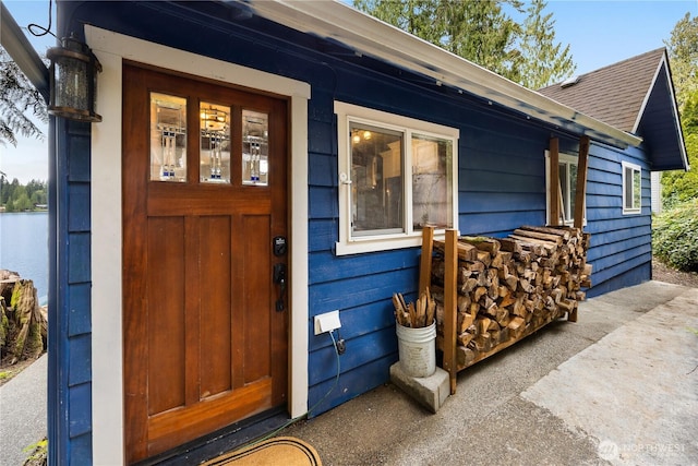 23821 S Lake Roesiger Rd, Snohomish, WA 98290 - entrance to property featuring roof with shingles