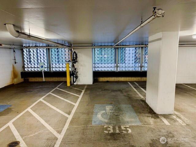 819 Virginia Unit 1104, Seattle, WA 98101 - view of parking deck