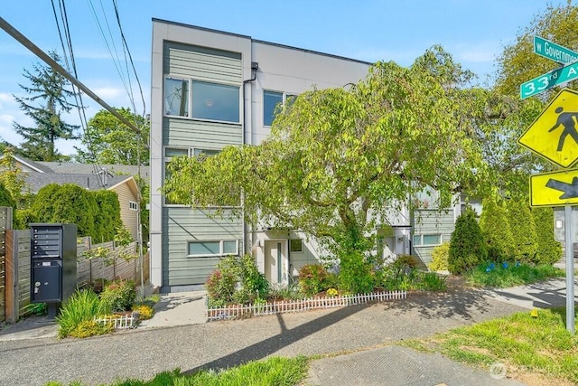 3236 W Government Way, Seattle, WA 98199 - view of front of property
