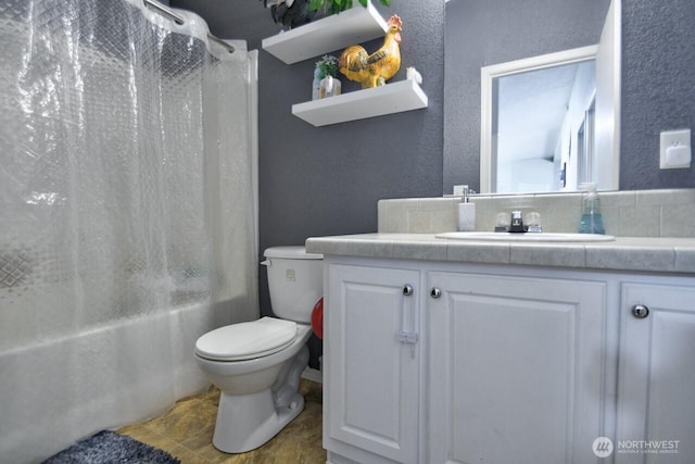 117 Hewitt Rd, Chehalis, WA 98532 - full bathroom with a textured wall, tile patterned flooring, vanity, toilet, and shower / bath combination with curtain