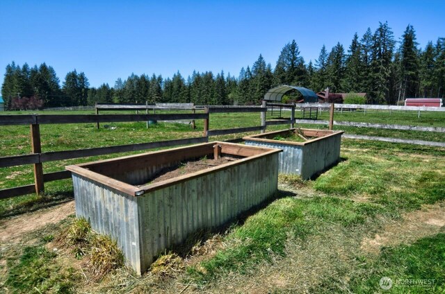 117 Hewitt Rd, Chehalis, WA 98532 - entry to storm shelter featuring fence, a yard, and a forest view
