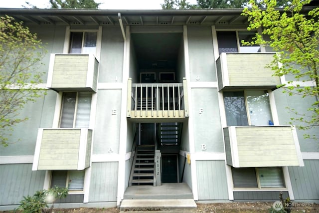 34012 1st Pl S # J, Federal Way, WA 98003 - view of property featuring stairs
