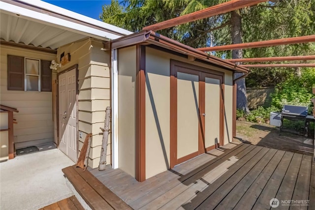 view of outbuilding
