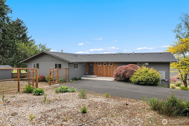 6409 NW 202nd Cir, Ridgefield, WA 98642 - view of front facade with roof with shingles
