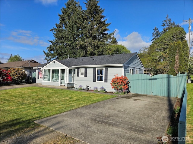 9011 Waverly Dr SW, Lakewood, WA 98499 - single story home with concrete driveway, a gate, and a shingled roof