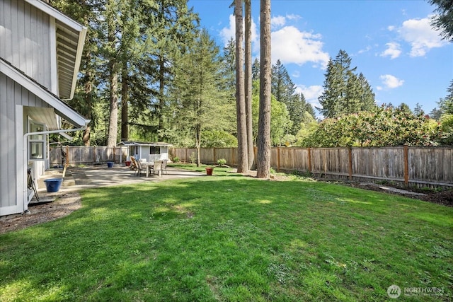 view of yard with a patio area