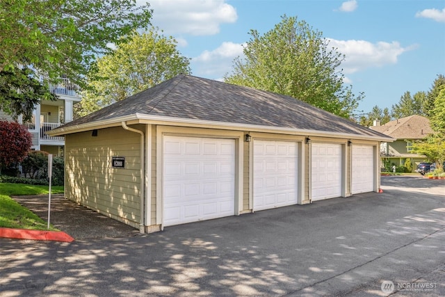 view of detached garage
