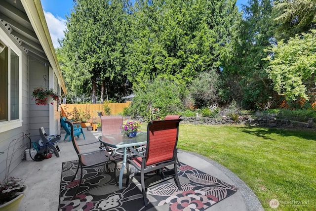 view of patio featuring outdoor dining space