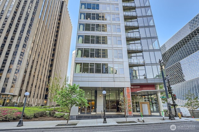 909 5th Ave Unit 701, Seattle, WA 98104 - view of property
