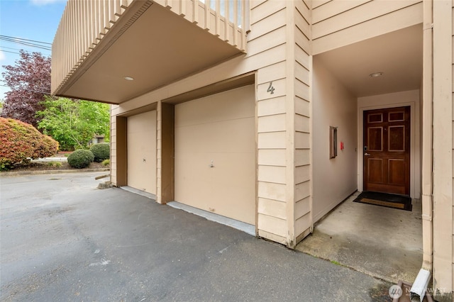 16820 6th Ave W Unit A4, Lynnwood, WA 98037 - view of garage