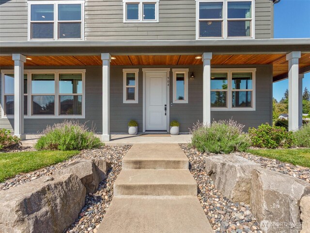 904 E Tanoak Ave, La Center, WA 98629 - view of exterior entry with a porch
