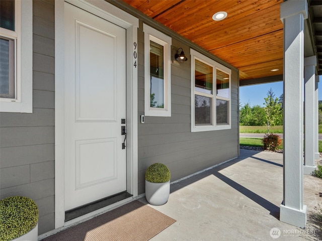 904 E Tanoak Ave, La Center, WA 98629 - entrance to property featuring a porch