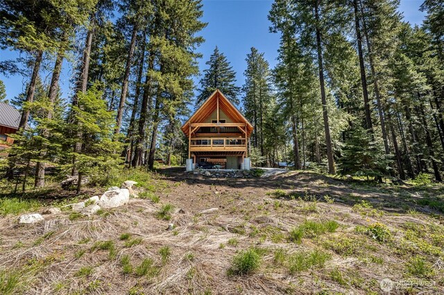 2684 Cedar Crst, Leavenworth, WA 98826 - view of front of house with a deck