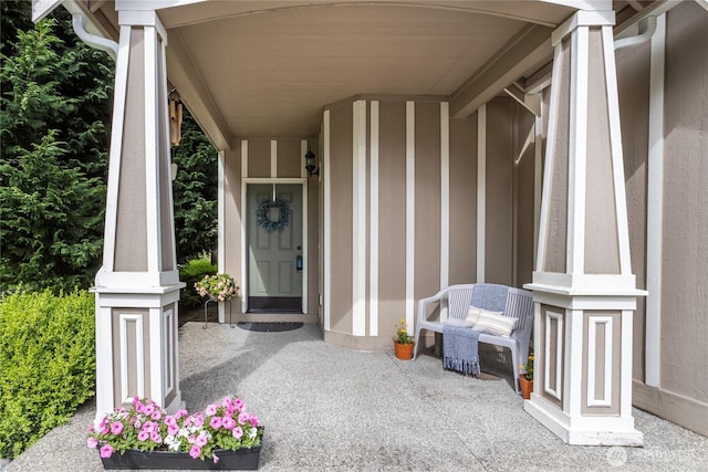 18150 75th Ave E, Puyallup, WA 98375 - entrance to property with board and batten siding