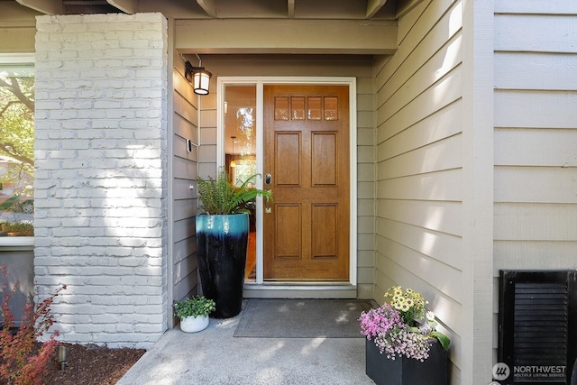 view of property entrance