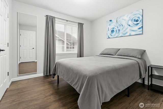 2709 Maplewood Ave Unit 304, Bellingham, WA 98225 - bedroom with dark wood finished floors and baseboards