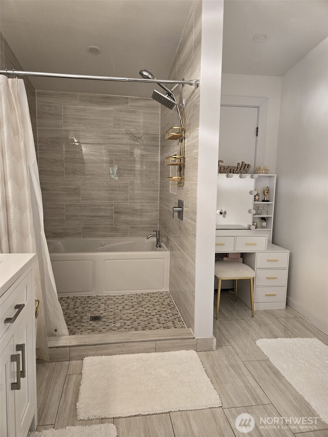 31101 116th Ave SE Unit 30, Auburn, WA 98092 - full bath featuring wood tiled floors, vanity, and shower / bath combo