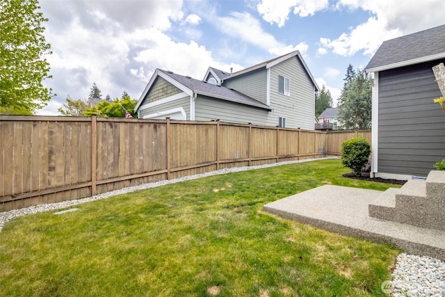 view of yard with a patio