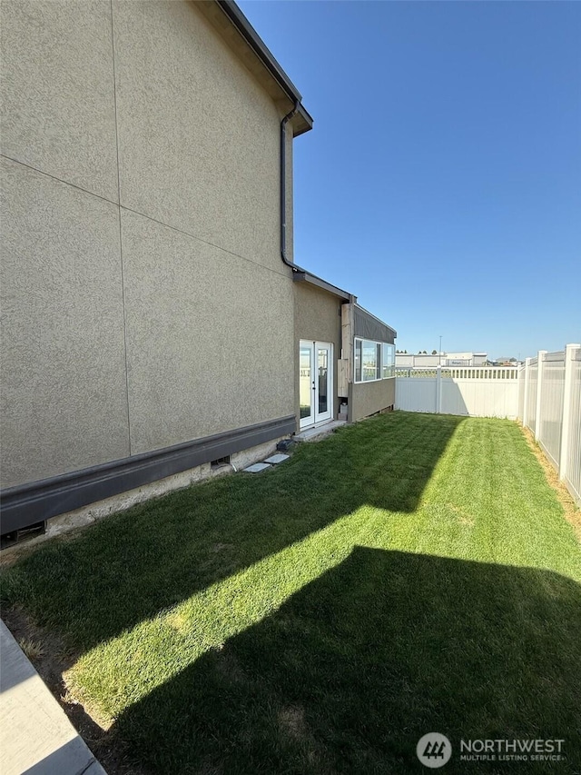 1755 E Madera St, Othello, WA 99344 - view of yard with fence