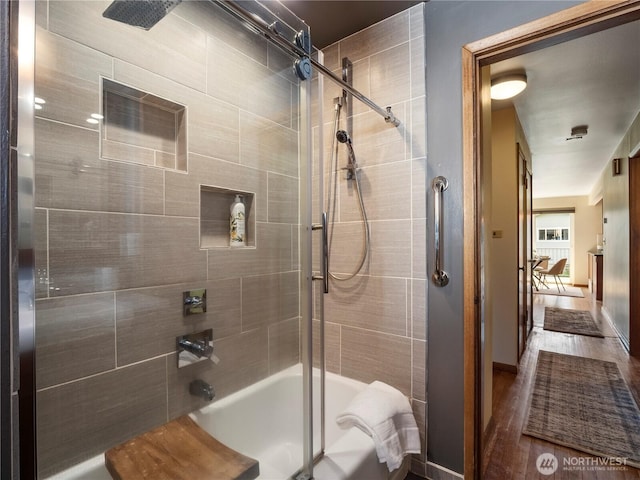 16631 Sylvester Rd SW, Burien, WA 98166 - full bath featuring shower / tub combination and wood finished floors