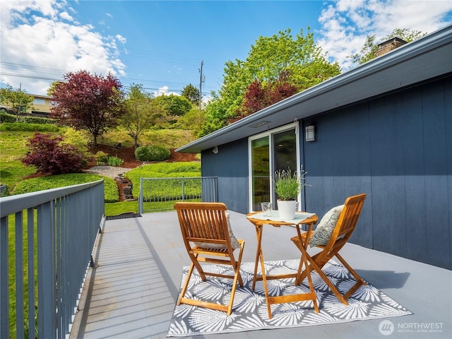16631 Sylvester Rd SW, Burien, WA 98166 - view of wooden terrace