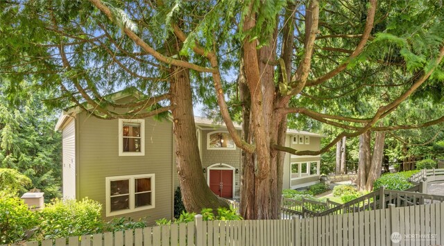 view of front of house