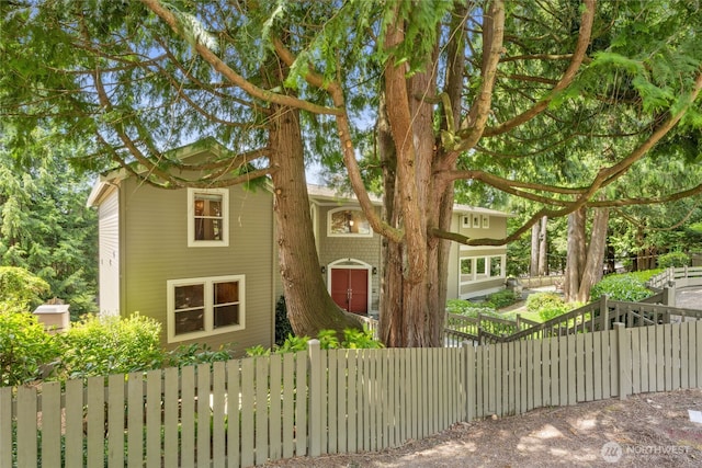 11205 NE 95th St, Kirkland, WA 98033 - view of front facade